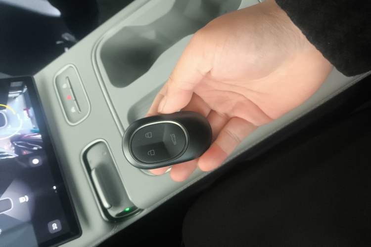 Used Nio ES6 2024 75 kWh
