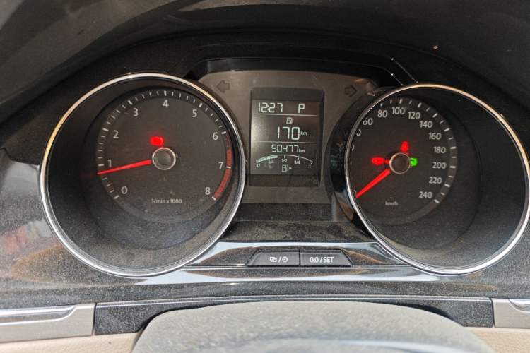 Used Volkswagen Bora 2014 1.6L Automatic Comfort Model Odometer Close Up