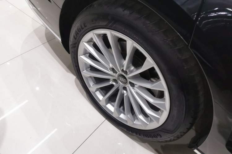 Used Audi A8 2022 A8L 50 TFSI quattro Comfort Edition Collector's Model