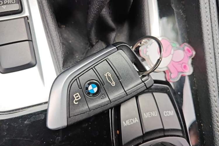 Used BMW 1 Series 2017 118i Sport Edition Vehicle Key