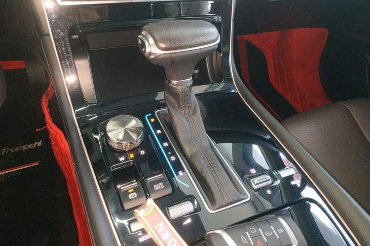 Used GAC Trumpchi GS5 2019 270T Automatic Elite Edition Gear Lever