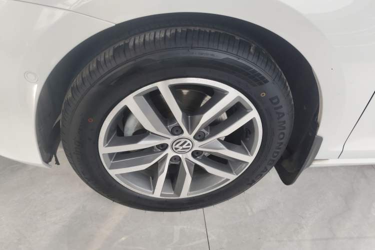 Used Volkswagen Golf 2017 230TSI Automatic Luxury Million-Vehicle Commemorative Edition