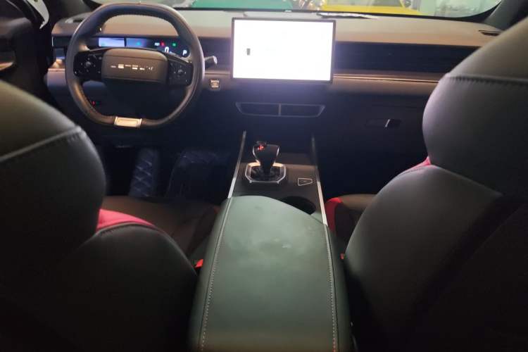 Used JETOUR Dashing 2023 1.5T DCT Starlight Shine Pro Edition