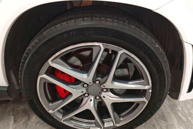 Used Mercedes-Benz GLE Coupe AMG 2020 AMG GLE 53 4MATIC+ Coupe SUV Right Front Wheel Hub