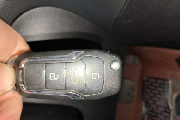 Used Brilliance V5 2014 1.5T Automatic Two-Wheel Drive Sport Model