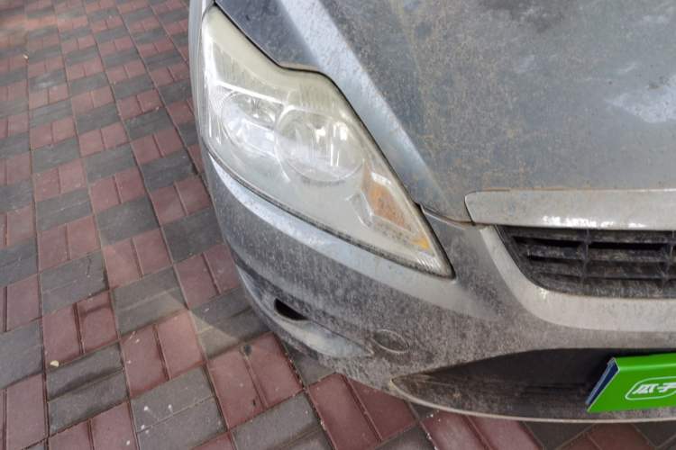 Used Ford Focus 2012 Sedan Classic 1.8L Manual Fashion Edition Right Front Headlight