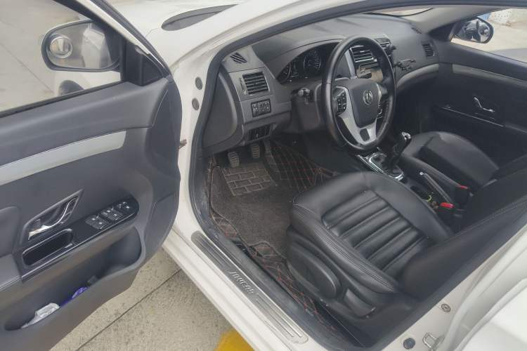 Used FORTHING Joyear S50 2016 2.0L Manual Luxury Version