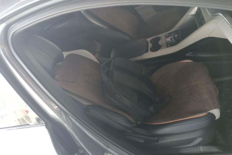 Used BYD Song PLUS New Energy 2024 HONOR Edition DM-i 110km Flagship Model Right Front Seat