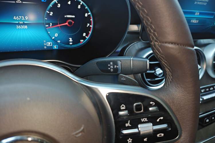 Used Mercedes-Benz GLC 2022 Facelift GLC 260 L 4MATIC Luxury Edition
