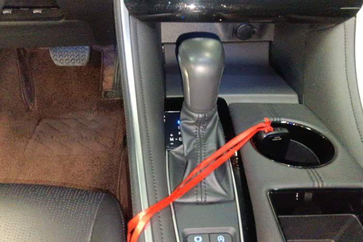 Used Toyota Avalon 2023 2.0L Luxury Edition