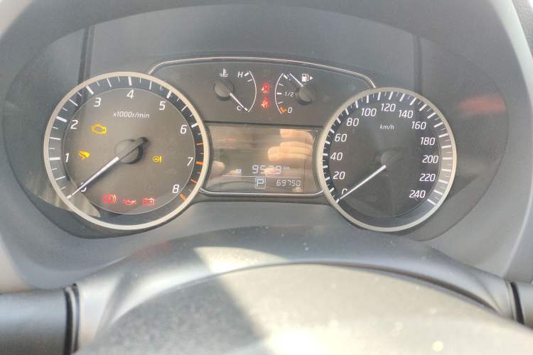 Used Nissan Sylphy 2019 1.6XV CVT Smart Connect Luxury Edition China VI Standard