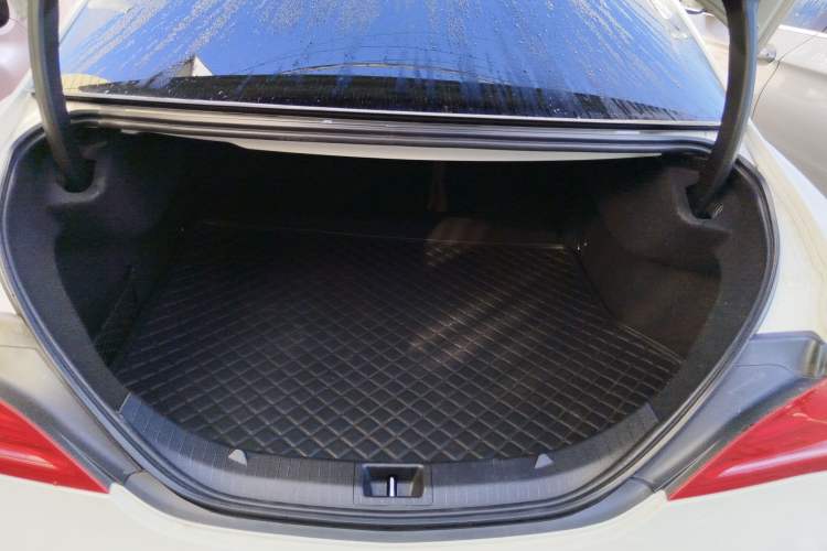 Used Mercedes-Benz CLA 2014 CLA 260 4MATIC
