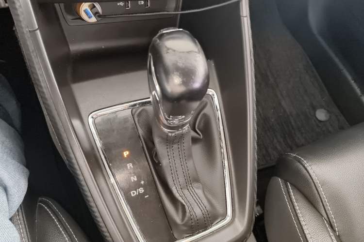 Used MG ZS 2018 1.5L Automatic Luxury Edition China V Standard