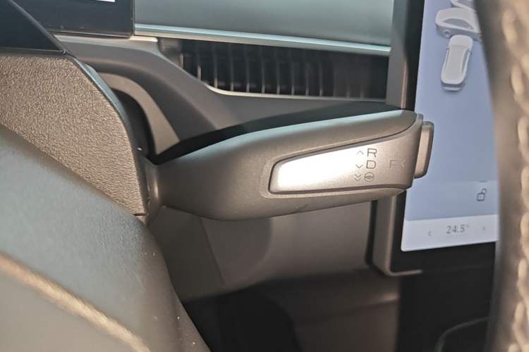 Used XPeng MONA M03 2024 620 with Ultra-Long Range
