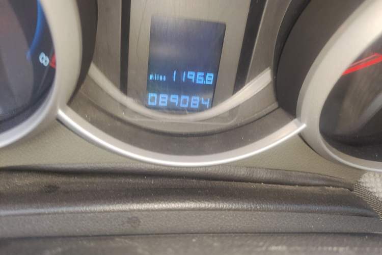 Used Chevrolet Cruze 2011 1.6L SE MT Transformers Edition
