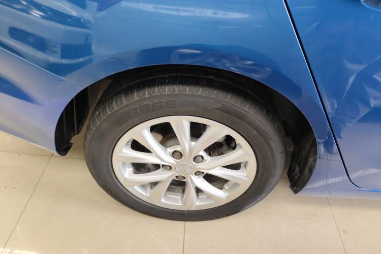 Used Roewe i5 2019 1.5L Automatic 4G Connected Langyue Edition
