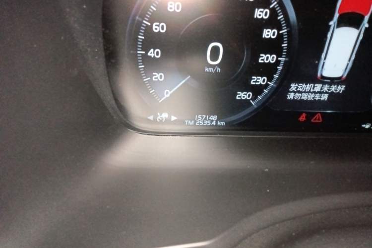 Used Volvo XC90 2015 T6 Zhiya Edition 7-seater Odometer Close Up