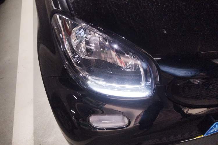 Used smart fortwo 2018 1.0L 52kW Hardtop Passion Edition China V Standard
