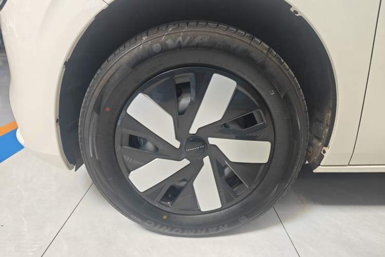 Used Dongfeng NAMMI 01 2024 New Edition 330 Air Left Front Wheel Hub