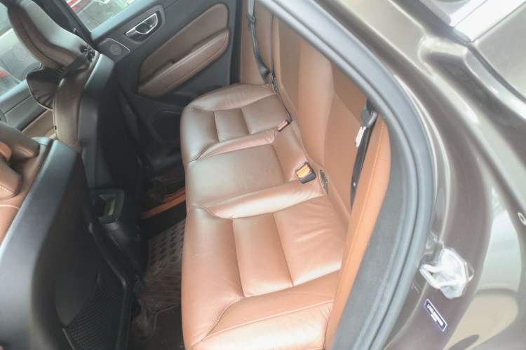 Used Volvo XC60 2022 B5 4x4 Smart Luxury Edition
