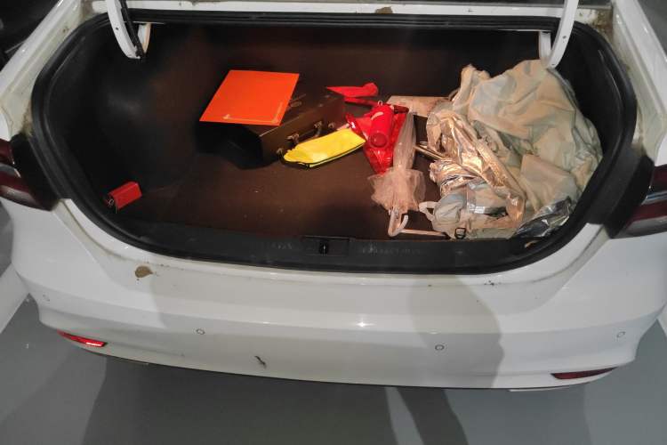 Used Roewe i6 2020 PLUS 1.6L CVT 4G Connected Glory Flagship Edition Trunk