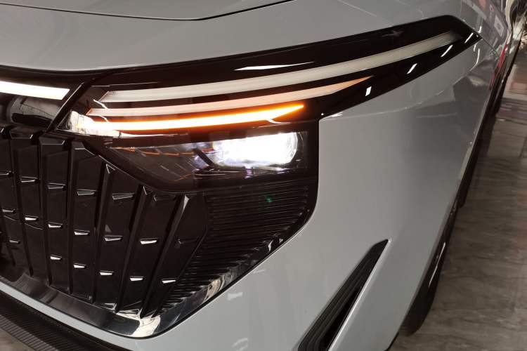 Used Venucia V DD-i 2023 60km iD Version
