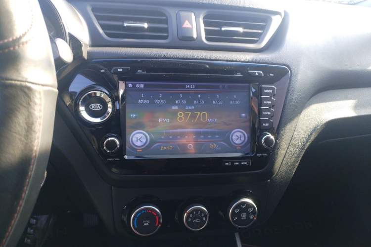 Used Kia K2 2015 Sedan 1.4L Automatic GLS Audio And AC Panel