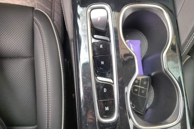 Used Buick Envision 2022 Encore Plus 652T Five-Seat Luxury Model
