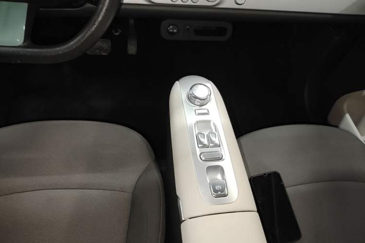 Used CHANGAN NEVO Lumin 2025 205 km Xiangqin Version
