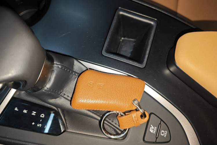 Used Lexus UX 2022 260h Explore-Edition
