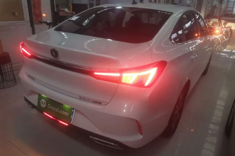 Used CHANGAN Eado 2021 PLUS 1.6L GDI Manual Luxury Model Rear Right 45 Deg