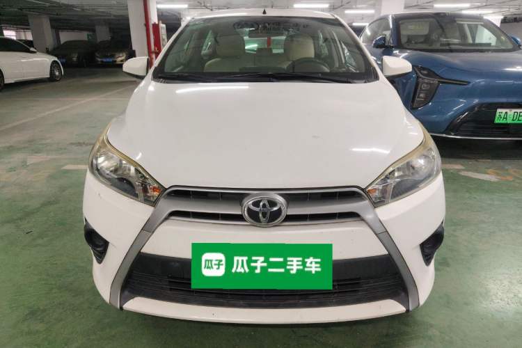 Used Toyota YARiS L Zhi Xuan 2015 1.5E Automatic Charm Edition
