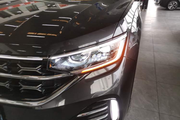 Used Volkswagen Tayron 2023 380TSI Four-Wheel Drive R-Line High-Energy Version