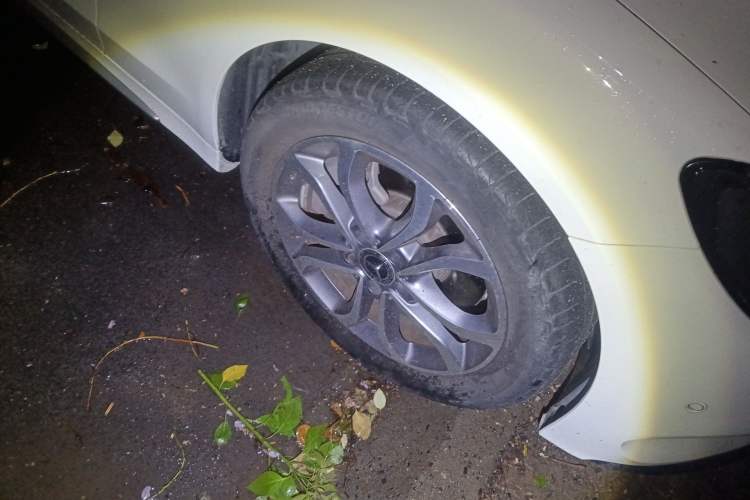 Used Mercedes-Benz C-Class 2018 C 180 L Fashion Edition Sport Version Right Front Wheel Hub