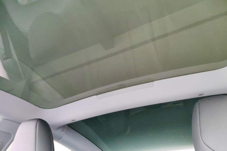 Used Tesla Model 3 2023 Rear-Wheel-Drive Version
