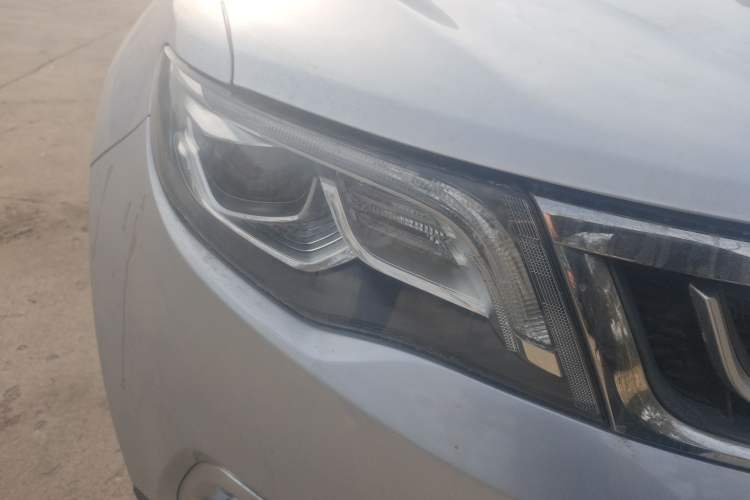 Used Geely Auto Emgrand X7 Sport 2016 1.8TD Automatic ZhiZun Version
