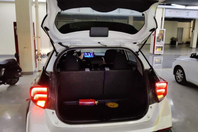 Used Toyota YARiS L Zhi Xuan 2021 X-Trail 1.5L CVT Leading Edition