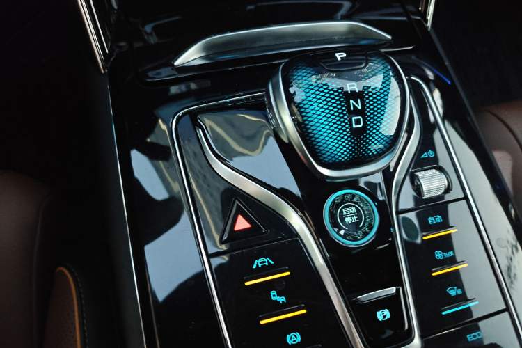 Used BYD Tang New Energy 2021 DM 2.0T Four-Wheel Drive High-Performance Flagship Model
