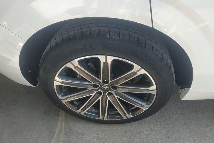 Used CHANGAN UNI-K 2024 2.0T Two-Wheel Drive Global Edition
