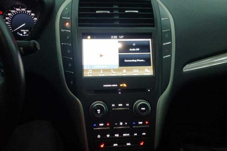 Used Lincoln MKC 2017 2.0T Two-Wheel Drive Deluxe Edition