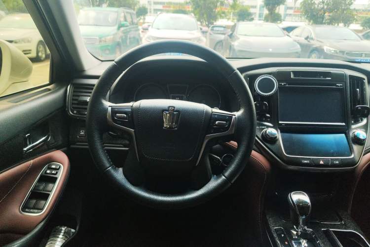 Used Toyota Crown 2018 2.0T Sport Edition Steering Wheel