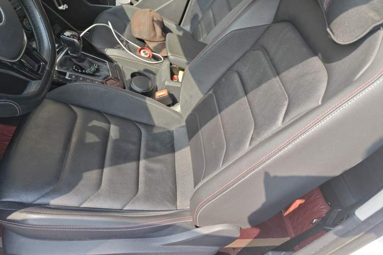 Used Volkswagen Tayron 2019 330TSI Two-Wheel Drive Luxury Model China VI Standard