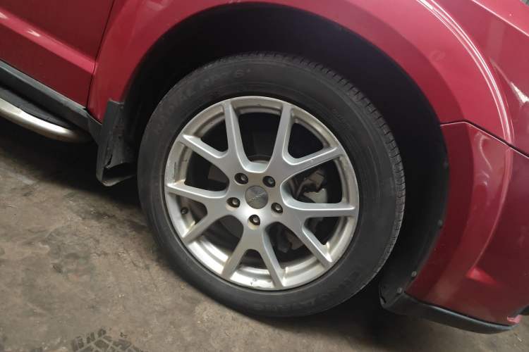 Used Dodge Journey 2013 2.4L Two-Wheel Drive Luxury Version