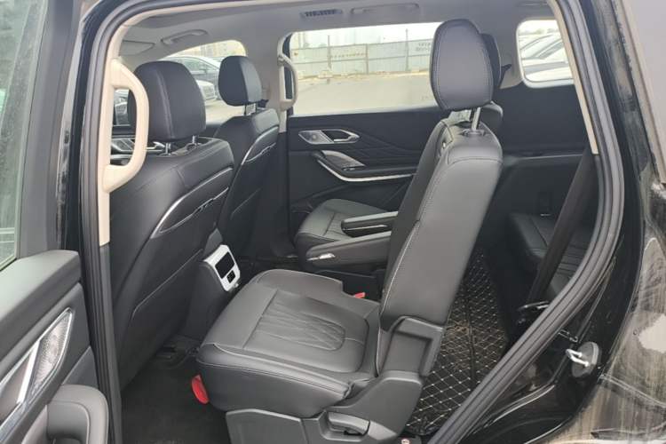 Used Hongqi HS7 PHEV 2024 2.0T PHEV Four-Wheel Drive Flagship Edition 6 Seats
