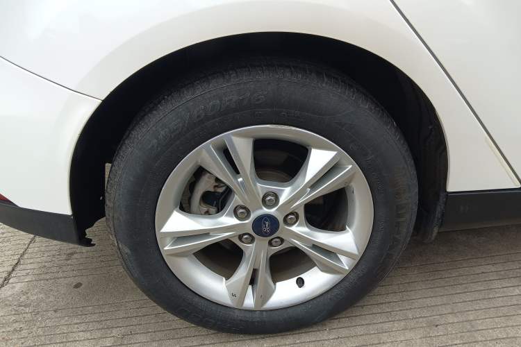 Used Ford Focus 2017 Hatchback 1.6L Automatic Comfort Plus SmartDrive Edition
