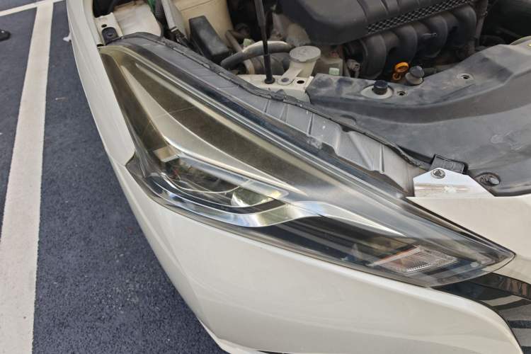 Used Nissan Lannia 2016 1.6L CVT High-Energy Version Right Front Headlight