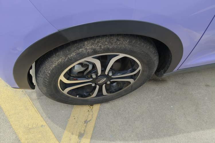 Used Chery QQ Little Ant 2022 Me 301km Rococo Lithium Iron Phosphate Left Front Wheel Hub