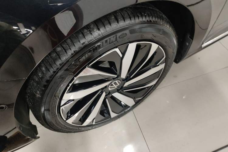 Used Volkswagen Passat 2022 330TSI Starry Luxury Edition – Exclusive Special Edition
