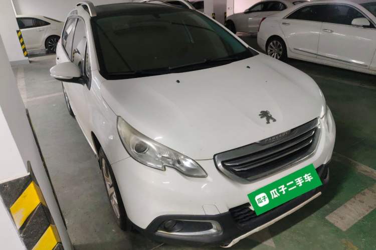 Used Peugeot 2008 2014 1.6L Manual Fashion Edition Front Right 45 Deg