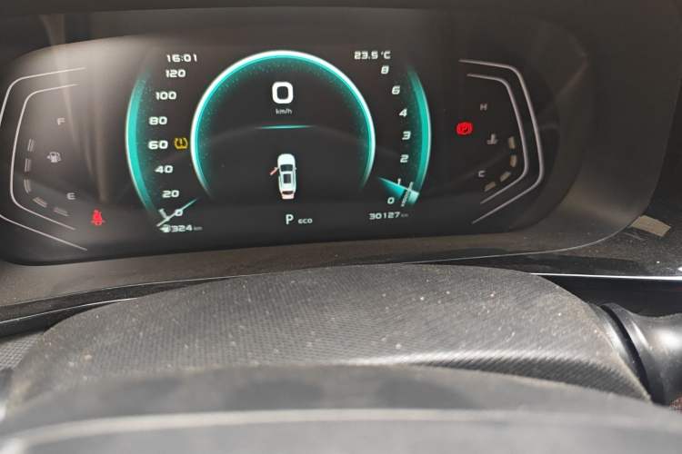 Used CHANGAN OSHAN X5 2021 1.5T DCT Prestige Edition Odometer Close Up